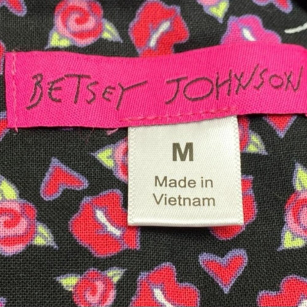 Betsey Johnson NWT Eggplant Purple V-Neck Scrub Top - Picture 3 of 4